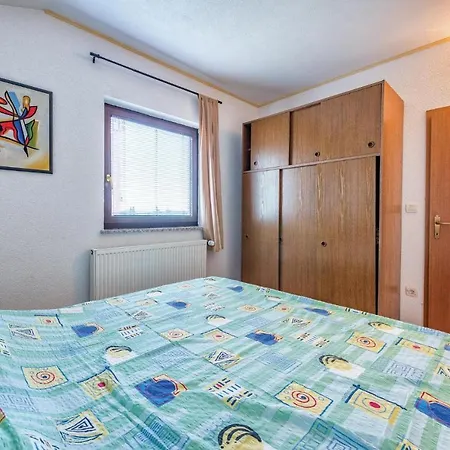 Apartment Awesome In With 2 Bedrooms Rovinj